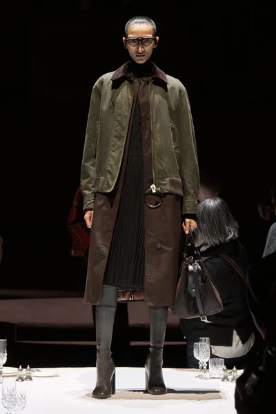 Look 35